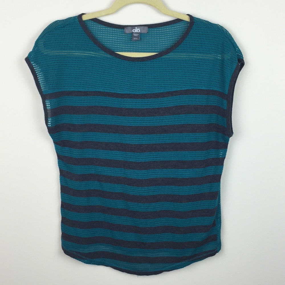 Alo Yoga - Mesh Striped Sleeveless Tee